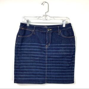 3 For $20 Fossil Classic 5 pocket Denim Jeans Skirt size: 27